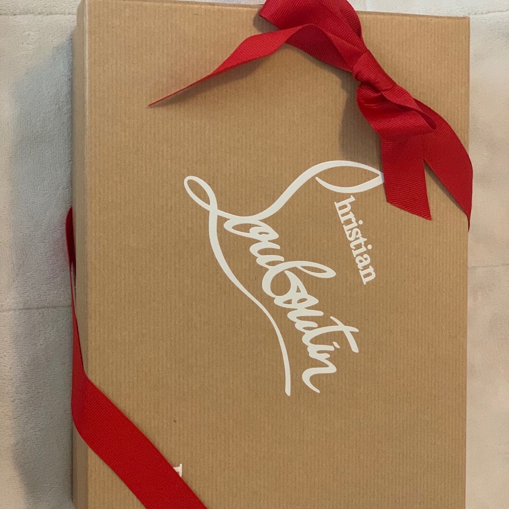 BNNW Christian Louboutin patent  peep toe heels - Picture 7 of 8